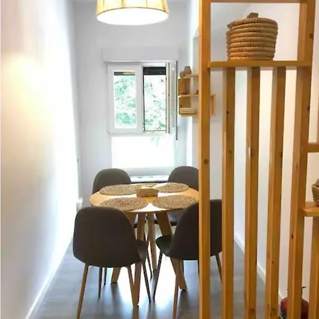 A Un Minuto De La Playa 기욘